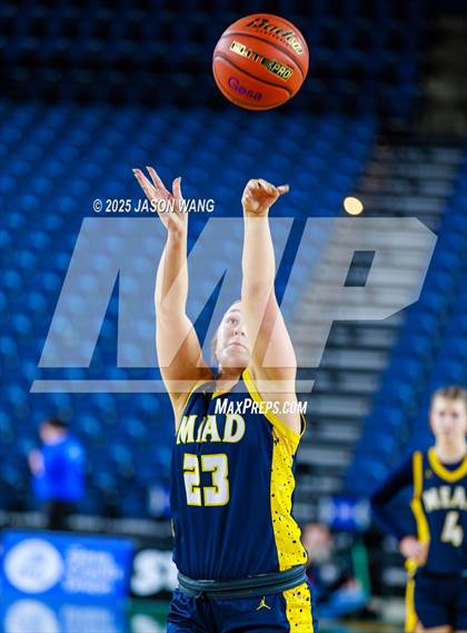 Thumbnail 3 in Mead vs. Davis (WIAA 4A Round of 12) photogallery.
