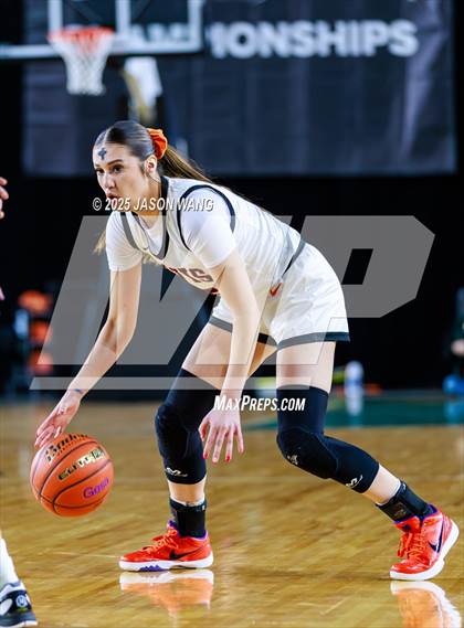 Thumbnail 2 in Mead vs. Davis (WIAA 4A Round of 12) photogallery.