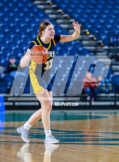 Thumbnail 2 in Mead vs. Davis (WIAA 4A Round of 12) photogallery.