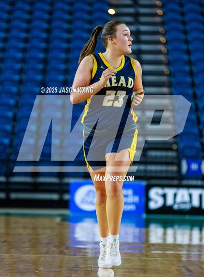 Thumbnail 3 in Mead vs. Davis (WIAA 4A Round of 12) photogallery.