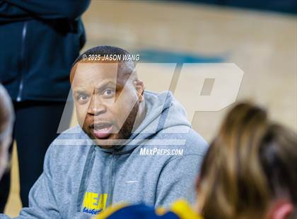 Thumbnail 1 in Mead vs. Davis (WIAA 4A Round of 12) photogallery.