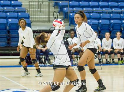Thumbnail 1 in Har-Ber vs Central (AAA 7A 1st Round Playoff)  photogallery.