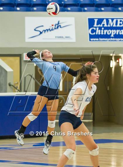Thumbnail 1 in Har-Ber vs Central (AAA 7A 1st Round Playoff)  photogallery.