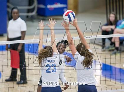 Thumbnail 3 in Har-Ber vs Central (AAA 7A 1st Round Playoff)  photogallery.