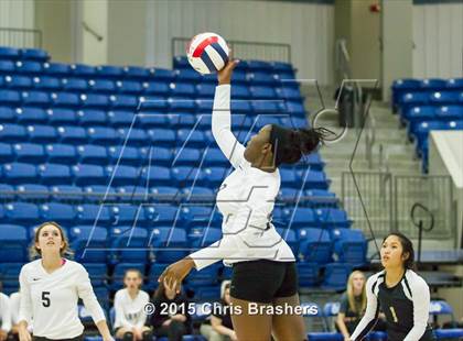 Thumbnail 3 in Har-Ber vs Central (AAA 7A 1st Round Playoff)  photogallery.