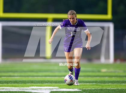 Thumbnail 2 in Charles J. Colgan vs Battlefield (VHSL Class 6 Quarterfinal) photogallery.