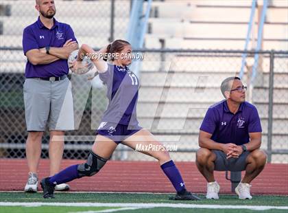 Thumbnail 2 in Charles J. Colgan vs Battlefield (VHSL Class 6 Quarterfinal) photogallery.