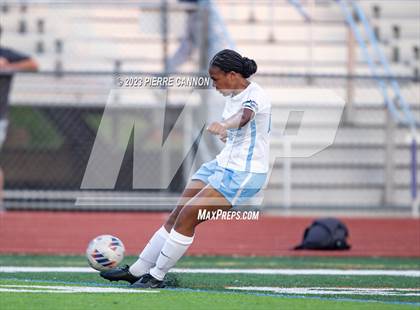 Thumbnail 2 in Charles J. Colgan vs Battlefield (VHSL Class 6 Quarterfinal) photogallery.