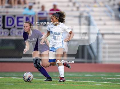 Thumbnail 1 in Charles J. Colgan vs Battlefield (VHSL Class 6 Quarterfinal) photogallery.