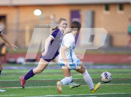 Thumbnail 1 in Charles J. Colgan vs Battlefield (VHSL Class 6 Quarterfinal) photogallery.