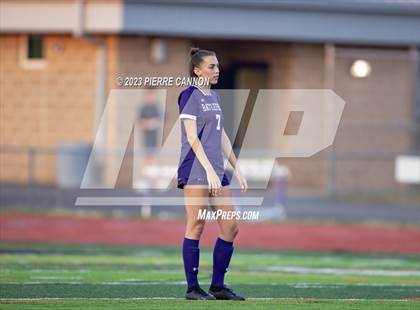 Thumbnail 3 in Charles J. Colgan vs Battlefield (VHSL Class 6 Quarterfinal) photogallery.