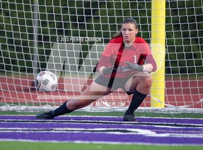 Thumbnail 2 in Charles J. Colgan vs Battlefield (VHSL Class 6 Quarterfinal) photogallery.
