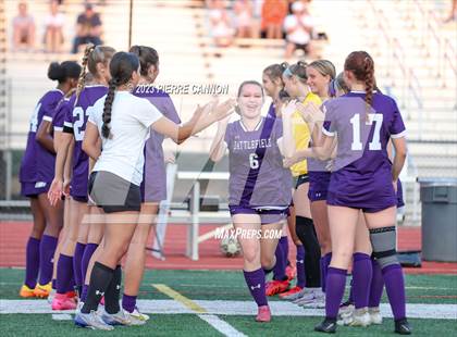 Thumbnail 2 in Charles J. Colgan vs Battlefield (VHSL Class 6 Quarterfinal) photogallery.