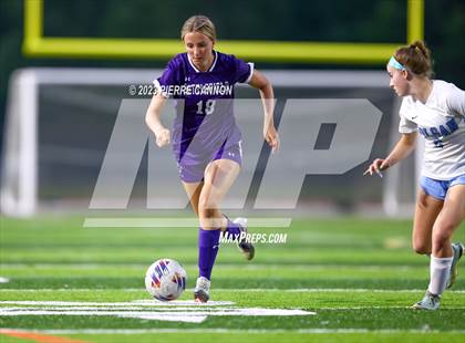 Thumbnail 3 in Charles J. Colgan vs Battlefield (VHSL Class 6 Quarterfinal) photogallery.