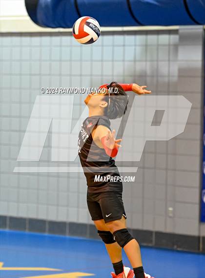 Thumbnail 2 in Zionsville vs Southport (Carmel Invitational) photogallery.