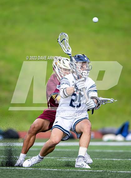 Thumbnail 2 in St. John's Prep vs. Boston College High (MIAA Division 1 Final) photogallery.