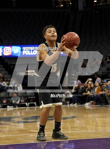 Thumbnail 1 in Mt. Shasta vs Foothill (CIF State D5 Final) photogallery.