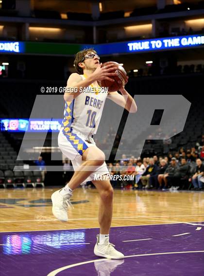 Thumbnail 1 in Mt. Shasta vs Foothill (CIF State D5 Final) photogallery.