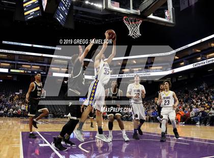 Thumbnail 2 in Mt. Shasta vs Foothill (CIF State D5 Final) photogallery.