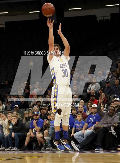 Thumbnail 1 in Mt. Shasta vs Foothill (CIF State D5 Final) photogallery.