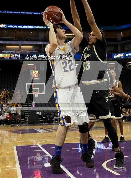Thumbnail 1 in Mt. Shasta vs Foothill (CIF State D5 Final) photogallery.