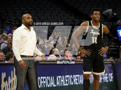 Thumbnail 1 in Mt. Shasta vs Foothill (CIF State D5 Final) photogallery.