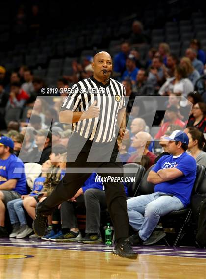 Thumbnail 3 in Mt. Shasta vs Foothill (CIF State D5 Final) photogallery.