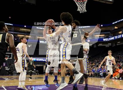 Thumbnail 1 in Mt. Shasta vs Foothill (CIF State D5 Final) photogallery.