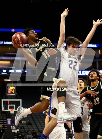 Thumbnail 3 in Mt. Shasta vs Foothill (CIF State D5 Final) photogallery.