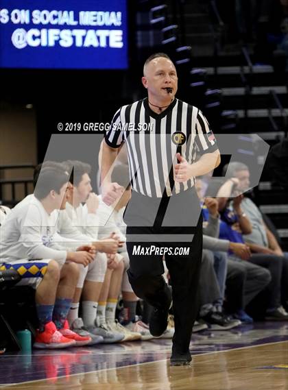 Thumbnail 2 in Mt. Shasta vs Foothill (CIF State D5 Final) photogallery.