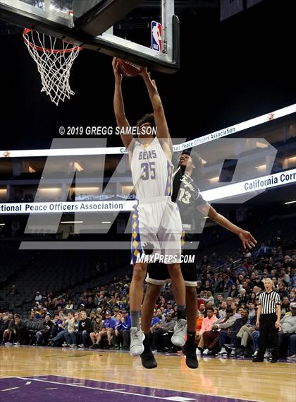 Thumbnail 2 in Mt. Shasta vs Foothill (CIF State D5 Final) photogallery.