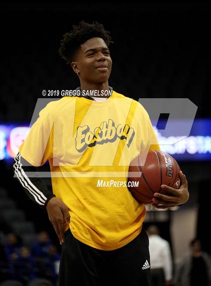 Thumbnail 1 in Mt. Shasta vs Foothill (CIF State D5 Final) photogallery.