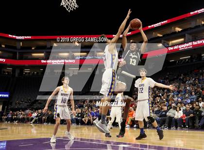Thumbnail 2 in Mt. Shasta vs Foothill (CIF State D5 Final) photogallery.