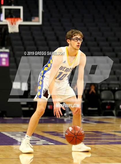 Thumbnail 1 in Mt. Shasta vs Foothill (CIF State D5 Final) photogallery.