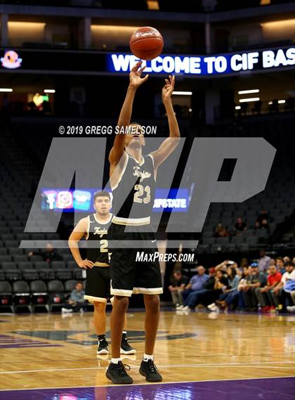 Thumbnail 1 in Mt. Shasta vs Foothill (CIF State D5 Final) photogallery.