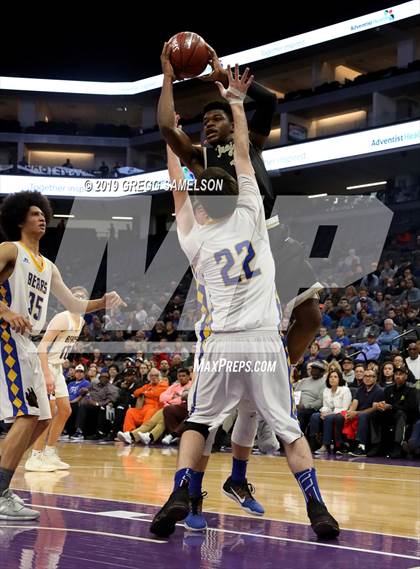 Thumbnail 3 in Mt. Shasta vs Foothill (CIF State D5 Final) photogallery.