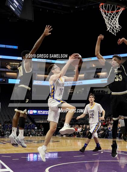 Thumbnail 2 in Mt. Shasta vs Foothill (CIF State D5 Final) photogallery.