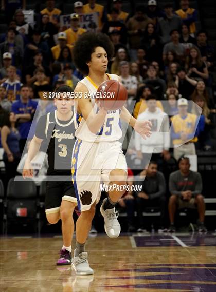 Thumbnail 3 in Mt. Shasta vs Foothill (CIF State D5 Final) photogallery.