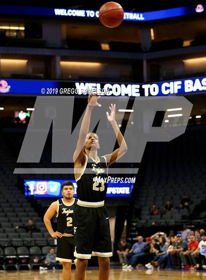 Thumbnail 2 in Mt. Shasta vs Foothill (CIF State D5 Final) photogallery.