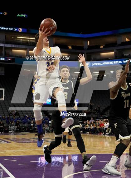 Thumbnail 2 in Mt. Shasta vs Foothill (CIF State D5 Final) photogallery.