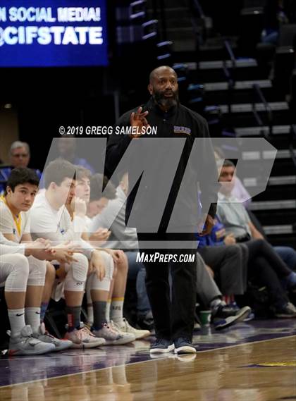 Thumbnail 2 in Mt. Shasta vs Foothill (CIF State D5 Final) photogallery.