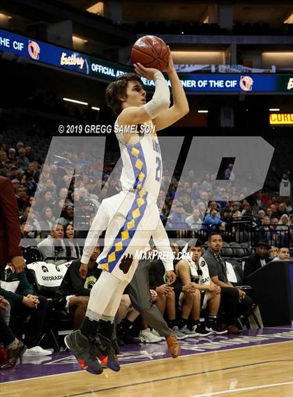 Thumbnail 1 in Mt. Shasta vs Foothill (CIF State D5 Final) photogallery.