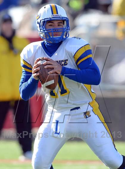 Thumbnail 1 in Lawrence vs. Huntington (Long Island Class III Final) photogallery.