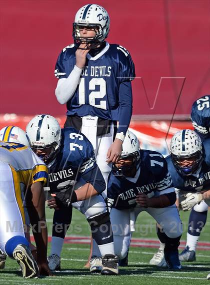 Thumbnail 2 in Lawrence vs. Huntington (Long Island Class III Final) photogallery.