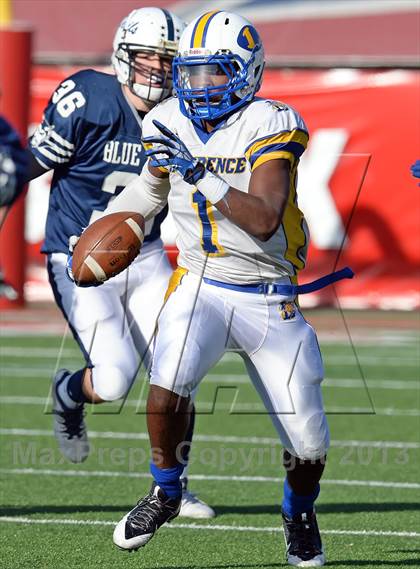 Thumbnail 1 in Lawrence vs. Huntington (Long Island Class III Final) photogallery.