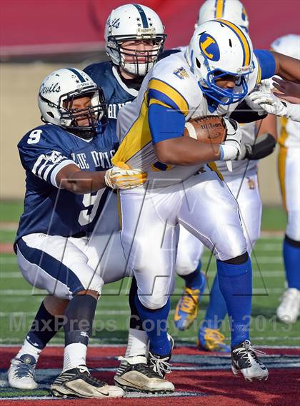 Thumbnail 1 in Lawrence vs. Huntington (Long Island Class III Final) photogallery.