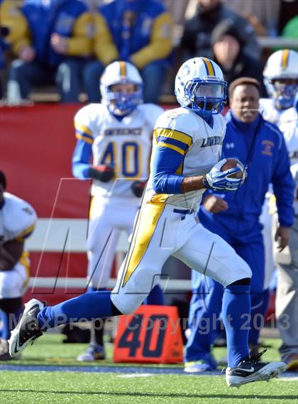 Thumbnail 3 in Lawrence vs. Huntington (Long Island Class III Final) photogallery.