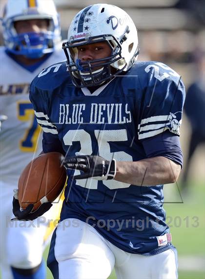 Thumbnail 3 in Lawrence vs. Huntington (Long Island Class III Final) photogallery.