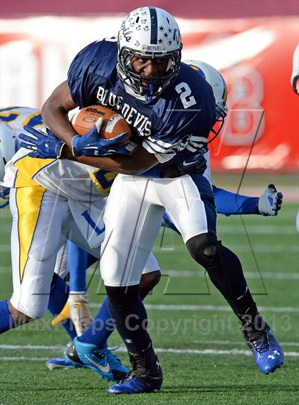 Thumbnail 1 in Lawrence vs. Huntington (Long Island Class III Final) photogallery.