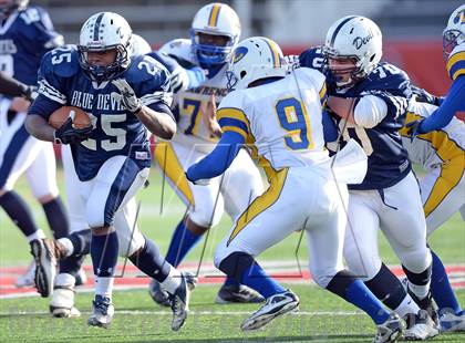 Thumbnail 2 in Lawrence vs. Huntington (Long Island Class III Final) photogallery.